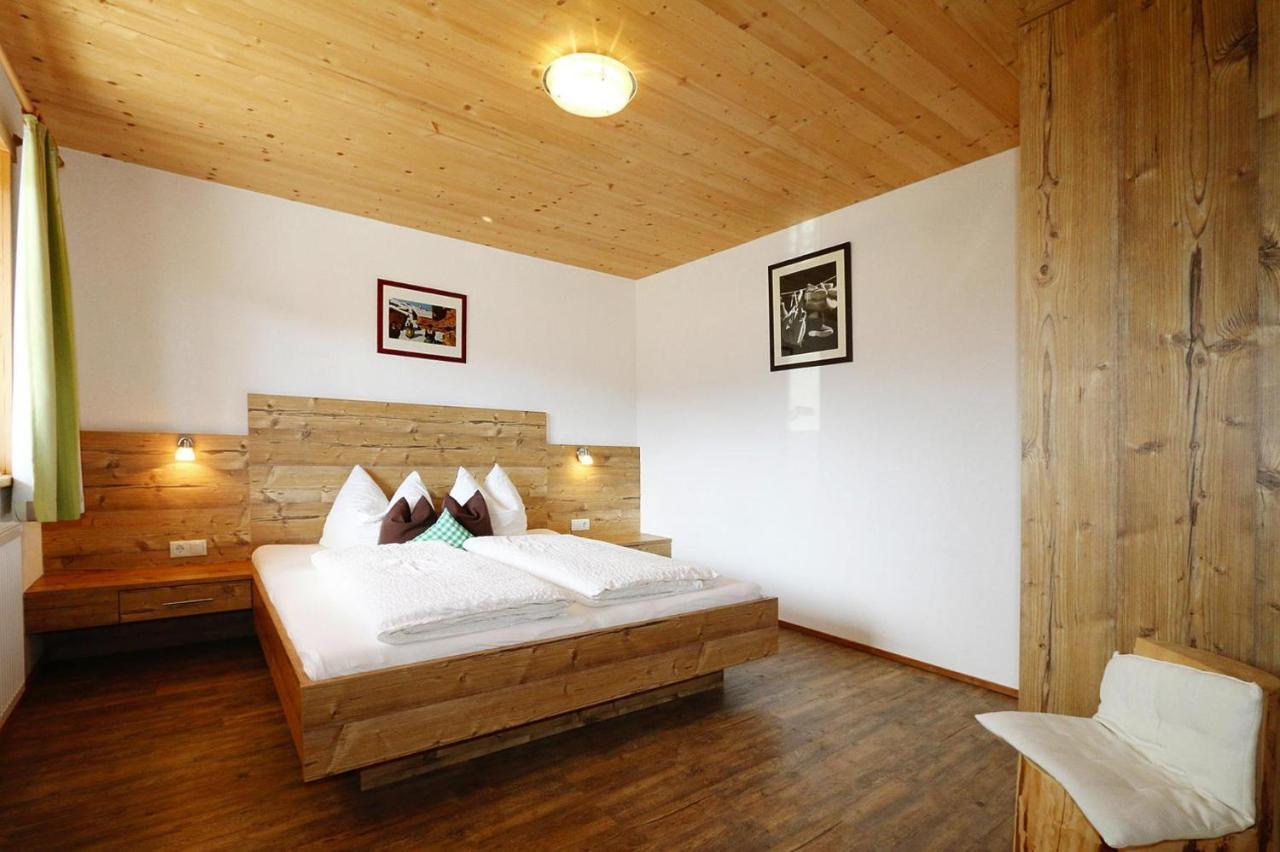 Semi-Detached House, Zell Am Ziller Villa ภายนอก รูปภาพ
