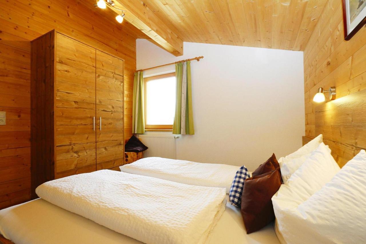 Semi-Detached House, Zell Am Ziller Villa ภายนอก รูปภาพ